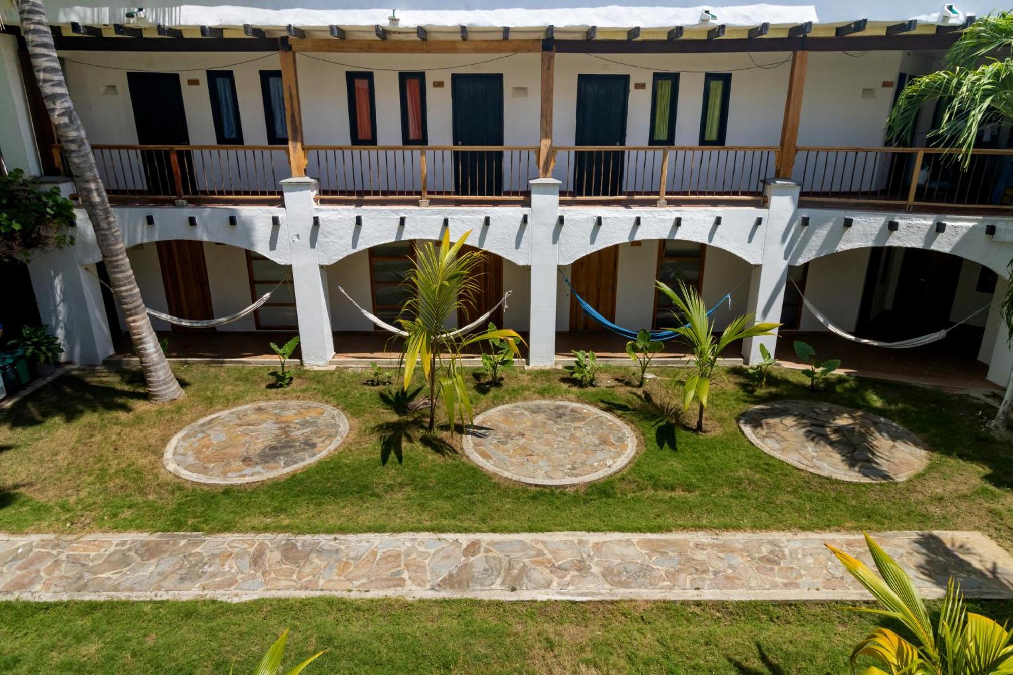 Hotel Sansiraka Suites By Geh Suites — Fotos 3